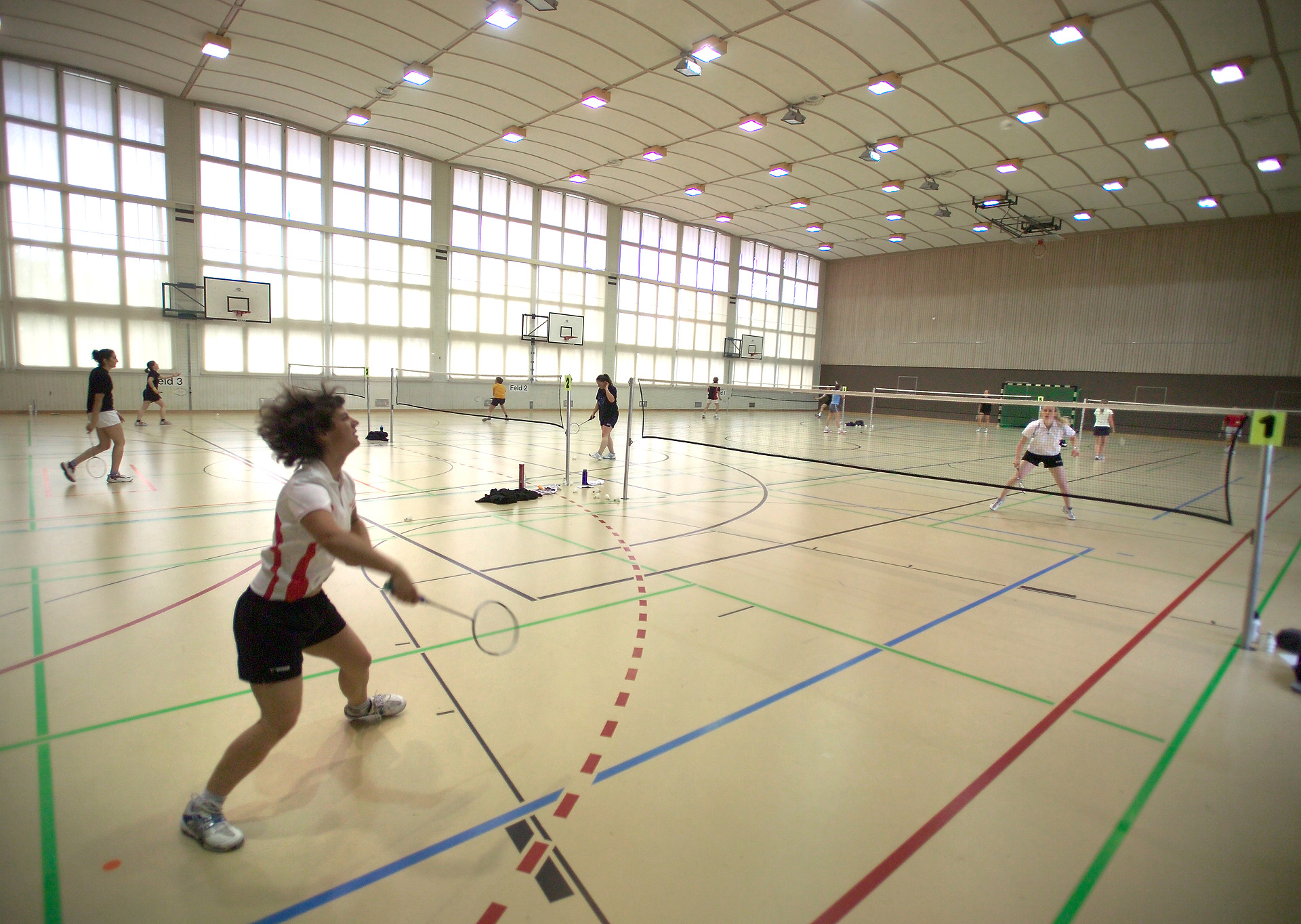 Badminton slide 03